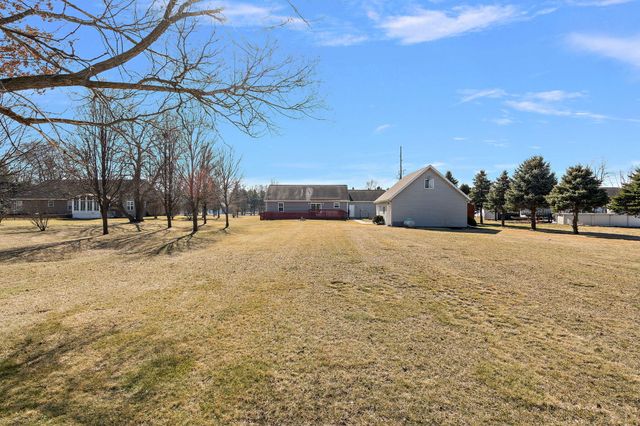 9930 W 1100 N, Demotte, IN 46310