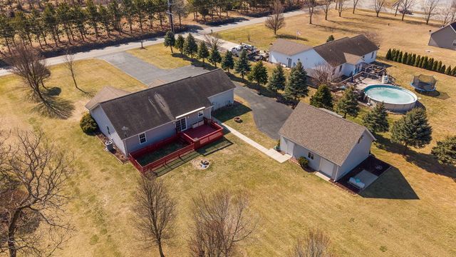 9930 W 1100 N, Demotte, IN 46310