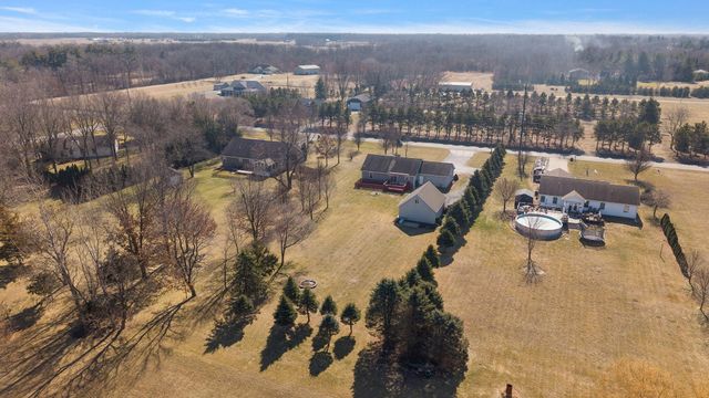 9930 W 1100 N, Demotte, IN 46310