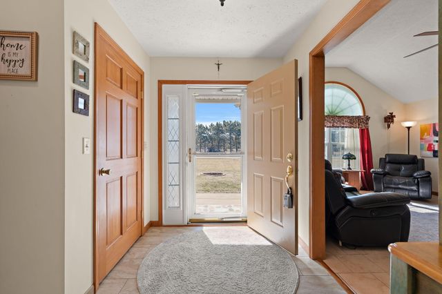 9930 W 1100 N, Demotte, IN 46310