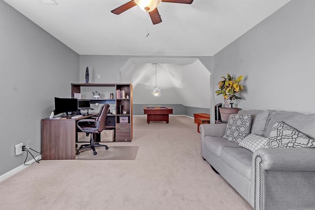 9694 LEEWARD SLOPES DR, Lakeland, TN 38002