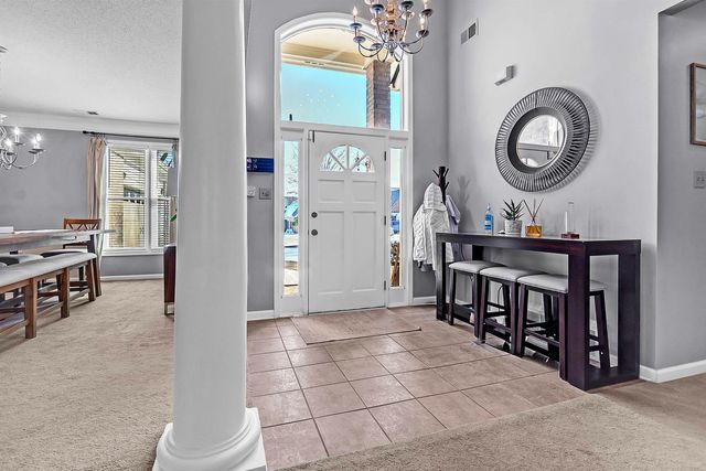 9694 LEEWARD SLOPES DR, Lakeland, TN 38002