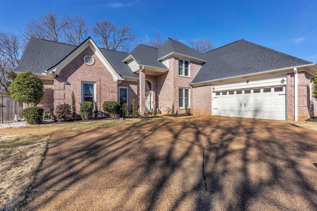 9694 LEEWARD SLOPES DR, Lakeland, TN 38002