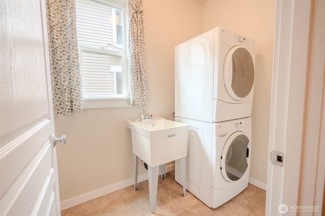 12707 12th Dr SE, Everett, WA 98208