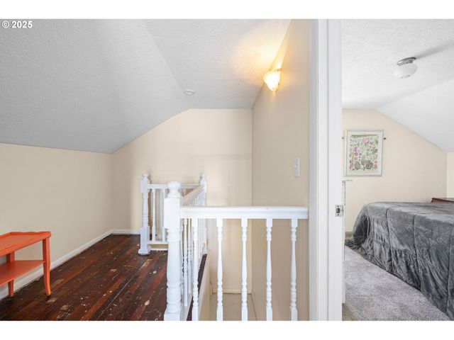 914 N FRANKLIN St, Seaside, OR 97138