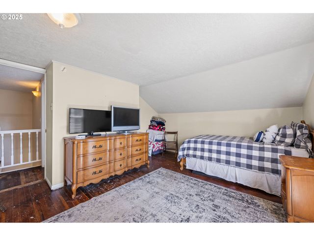 914 N FRANKLIN St, Seaside, OR 97138