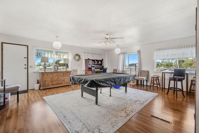 1525 Salmon Avenue, Mckinleyville, CA 95519