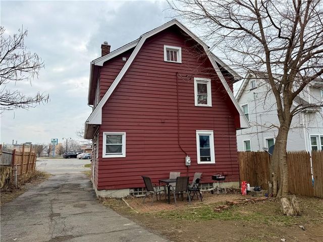 16 Devitt Road, Rochester, NY 14615