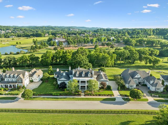 5017 Native Pony Trl, College Grove, TN 37046