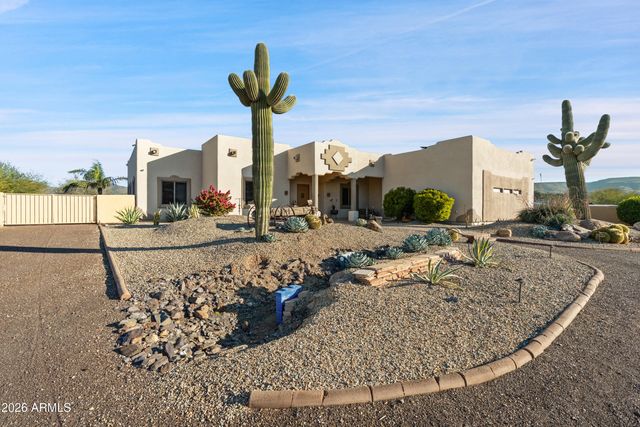 47316 N 10TH Avenue, New River, AZ 85087