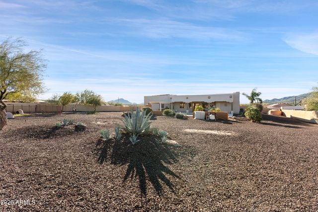 47316 N 10TH Avenue, New River, AZ 85087