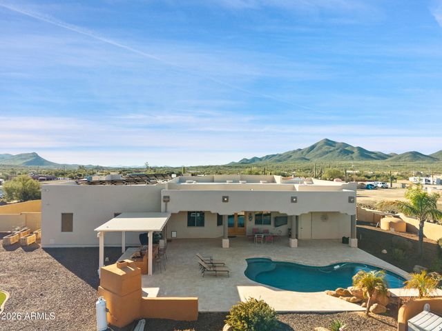 47316 N 10TH Avenue, New River, AZ 85087