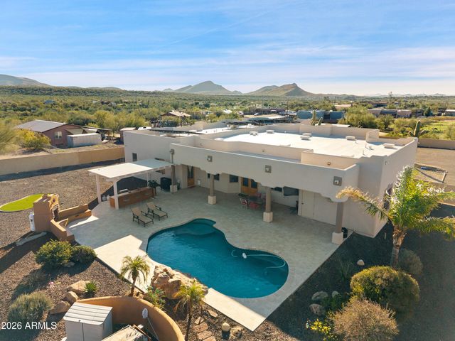 47316 N 10TH Avenue, New River, AZ 85087