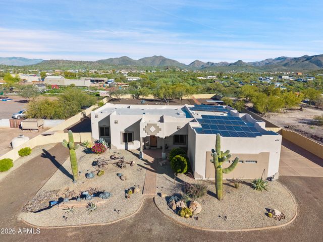 47316 N 10TH Avenue, New River, AZ 85087