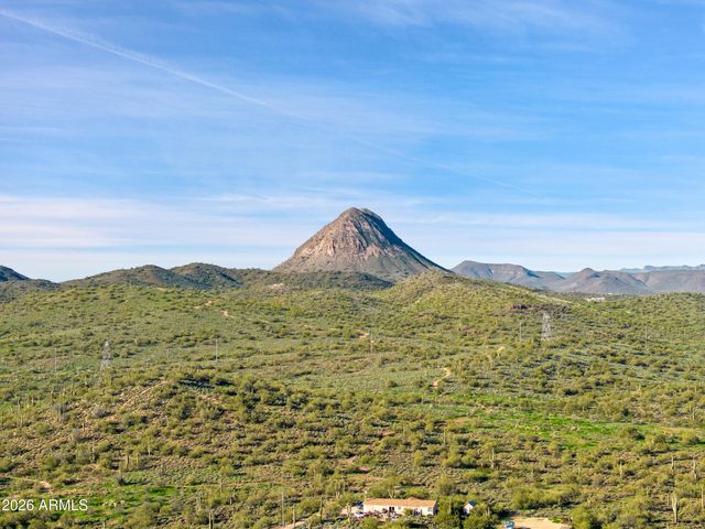 47316 N 10TH Avenue, New River, AZ 85087