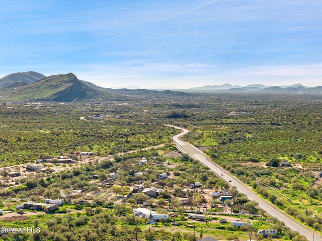 47316 N 10TH Avenue, New River, AZ 85087