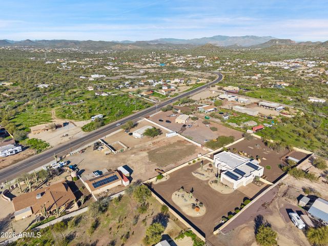 47316 N 10TH Avenue, New River, AZ 85087