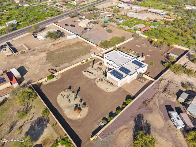 47316 N 10TH Avenue, New River, AZ 85087