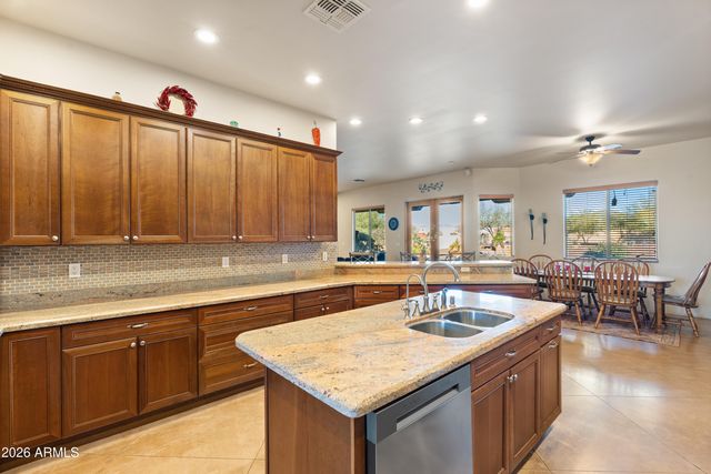 47316 N 10TH Avenue, New River, AZ 85087