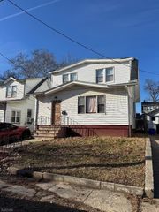 69 Osborne Pl, Irvington Twp., NJ 07111