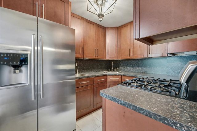 800 Ocean Parkway 1P, Brooklyn, NY 11230