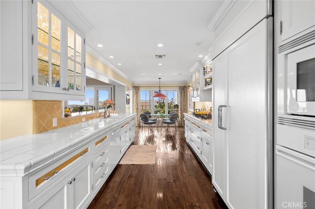 1921 Yacht Colinia, Newport Beach, CA 92660