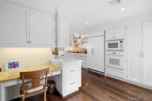 1921 Yacht Colinia, Newport Beach, CA 92660
