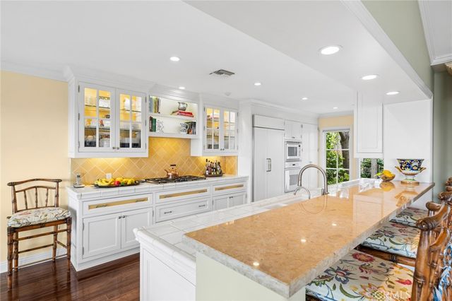1921 Yacht Colinia, Newport Beach, CA 92660