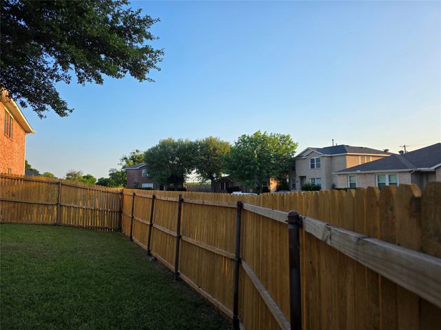 2471 Mallory Lane, Lancaster, TX 75134