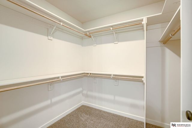 11310 Portage Circle, Papillion, NE 68046