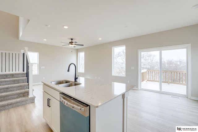 11310 Portage Circle, Papillion, NE 68046