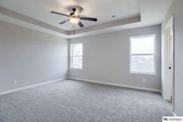 11310 Portage Circle, Papillion, NE 68046
