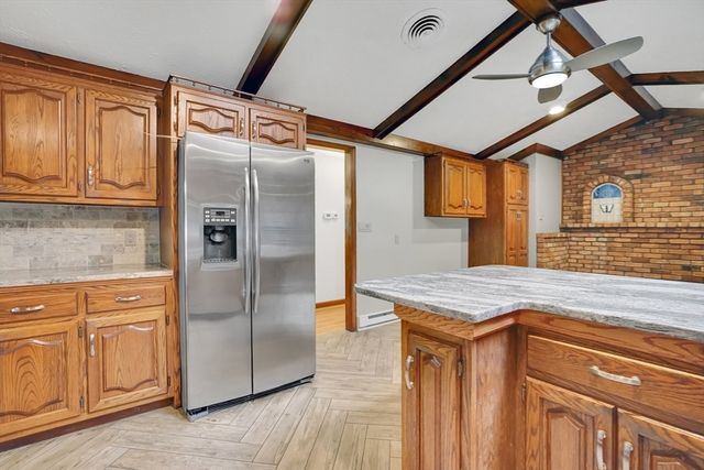 215 Barry St, Agawam, MA 01030