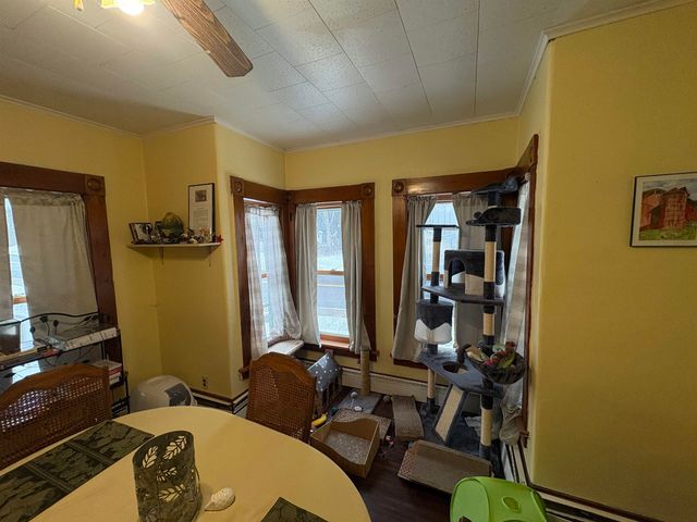 194 Charles Street, Lyndon, VT 05851