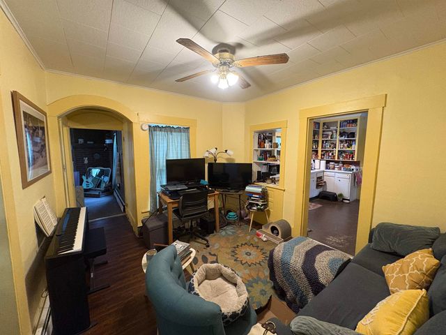 194 Charles Street, Lyndon, VT 05851