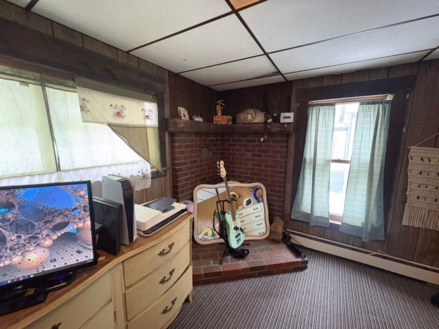 194 Charles Street, Lyndon, VT 05851