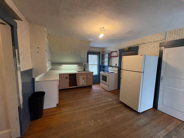 194 Charles Street, Lyndon, VT 05851