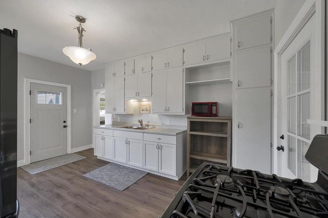 1179 DOTY STREET, Green Bay, WI 54301