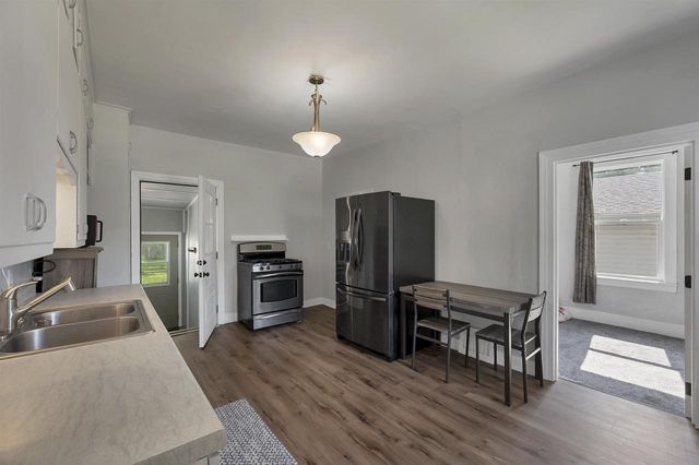 1179 DOTY STREET, Green Bay, WI 54301