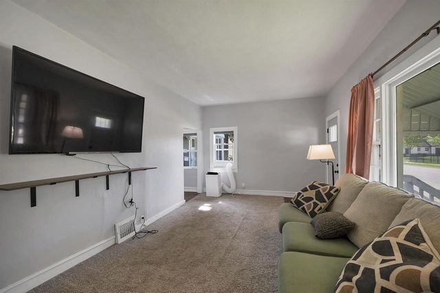 1179 DOTY STREET, Green Bay, WI 54301