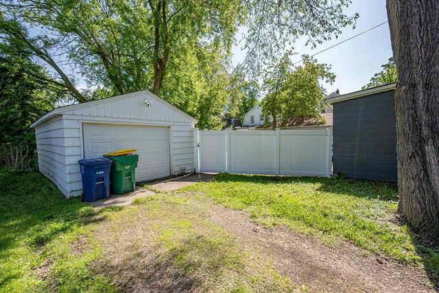 1179 DOTY STREET, Green Bay, WI 54301