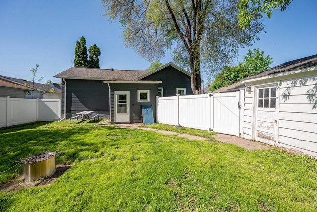 1179 DOTY STREET, Green Bay, WI 54301