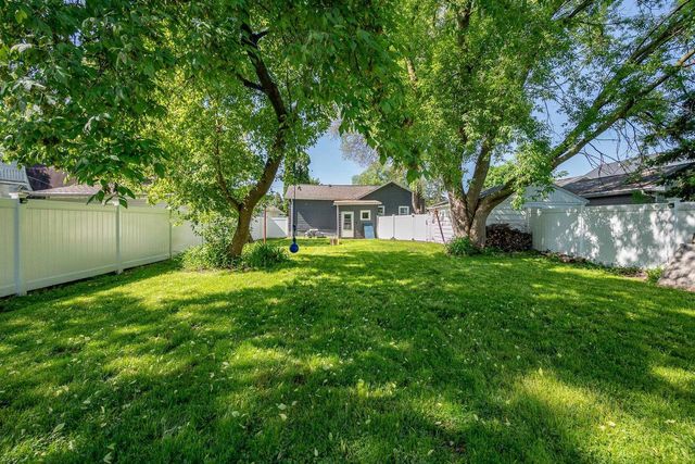 1179 DOTY STREET, Green Bay, WI 54301
