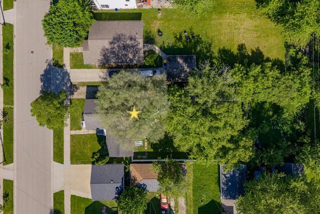 1179 DOTY STREET, Green Bay, WI 54301