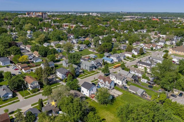1179 DOTY STREET, Green Bay, WI 54301