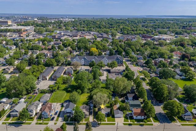 1179 DOTY STREET, Green Bay, WI 54301