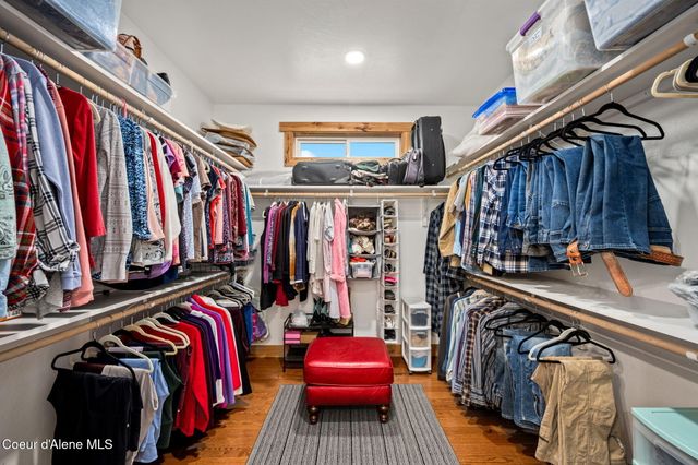 86 Nuthatch LN, Moyie Springs, ID 83845