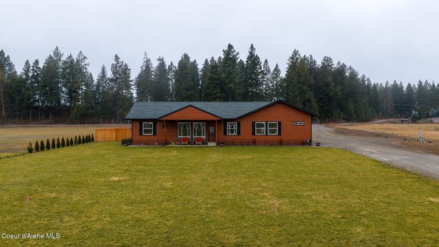 86 Nuthatch LN, Moyie Springs, ID 83845