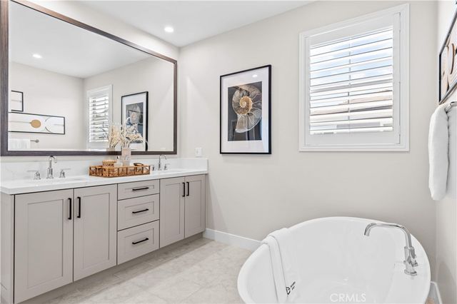 147 Fairgreen, Irvine, CA 92618