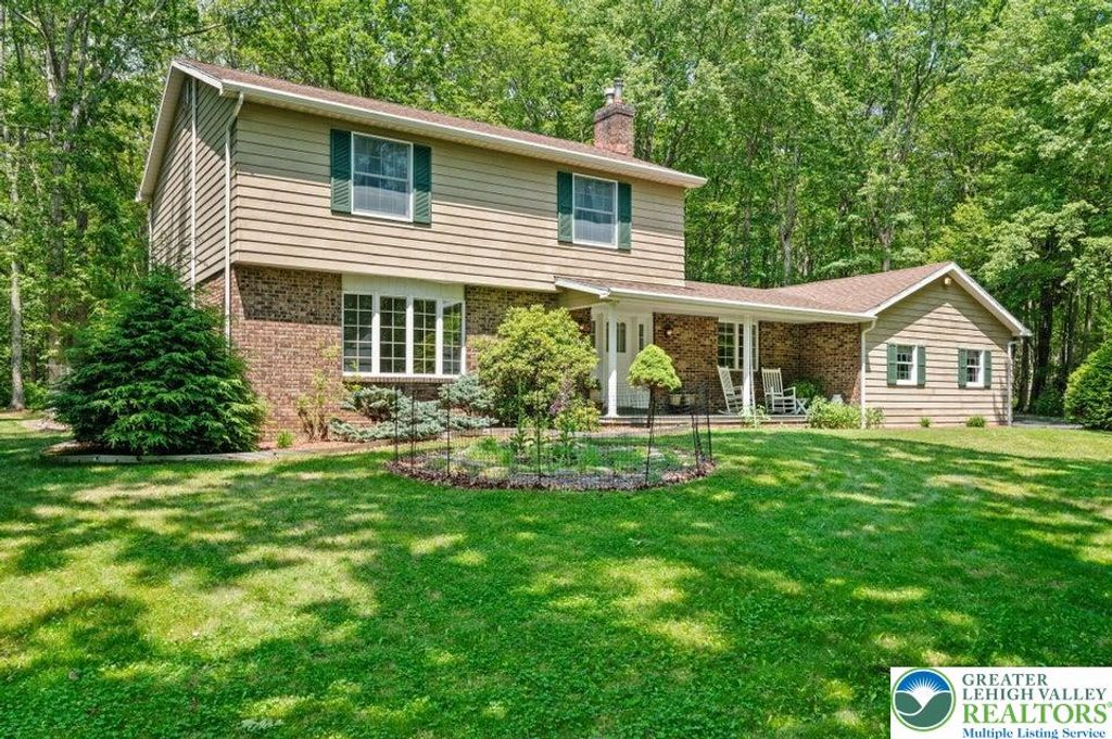 450 Bear Creek Lake Drive, Penn Forest Twp, PA 18229